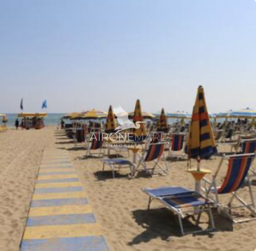 The alternative text...