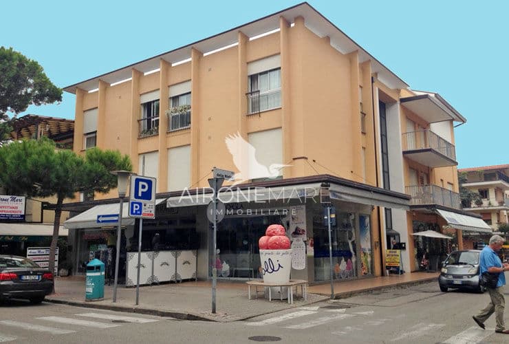 The alternative text...