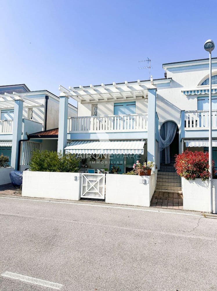 The alternative text...