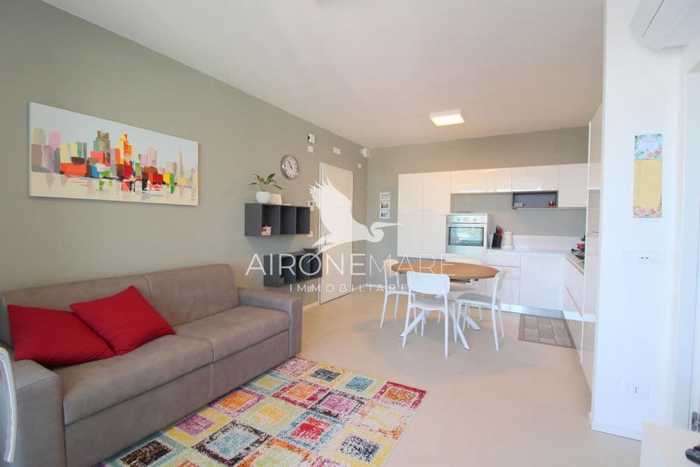 The alternative text...