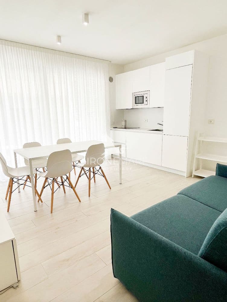 The alternative text...