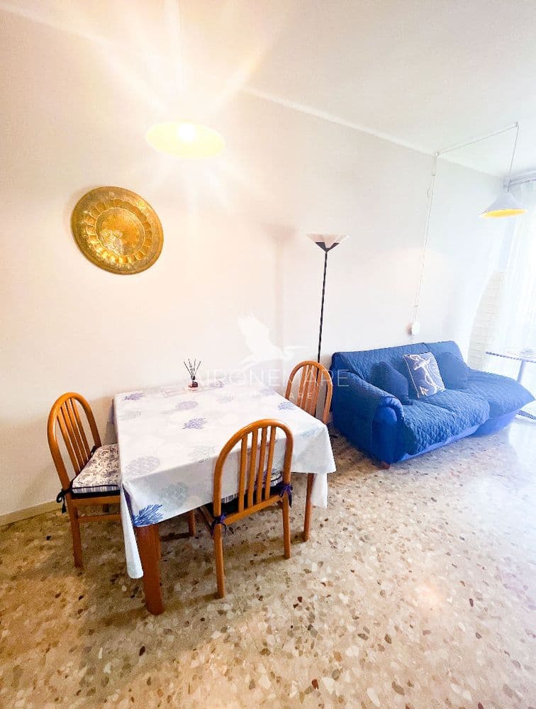 The alternative text...