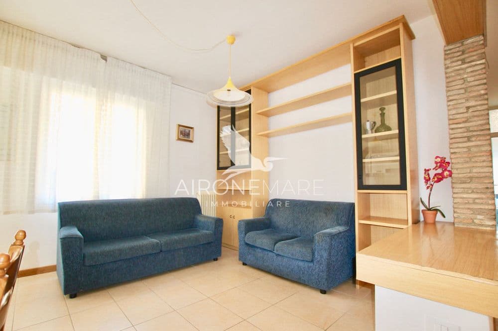 The alternative text...