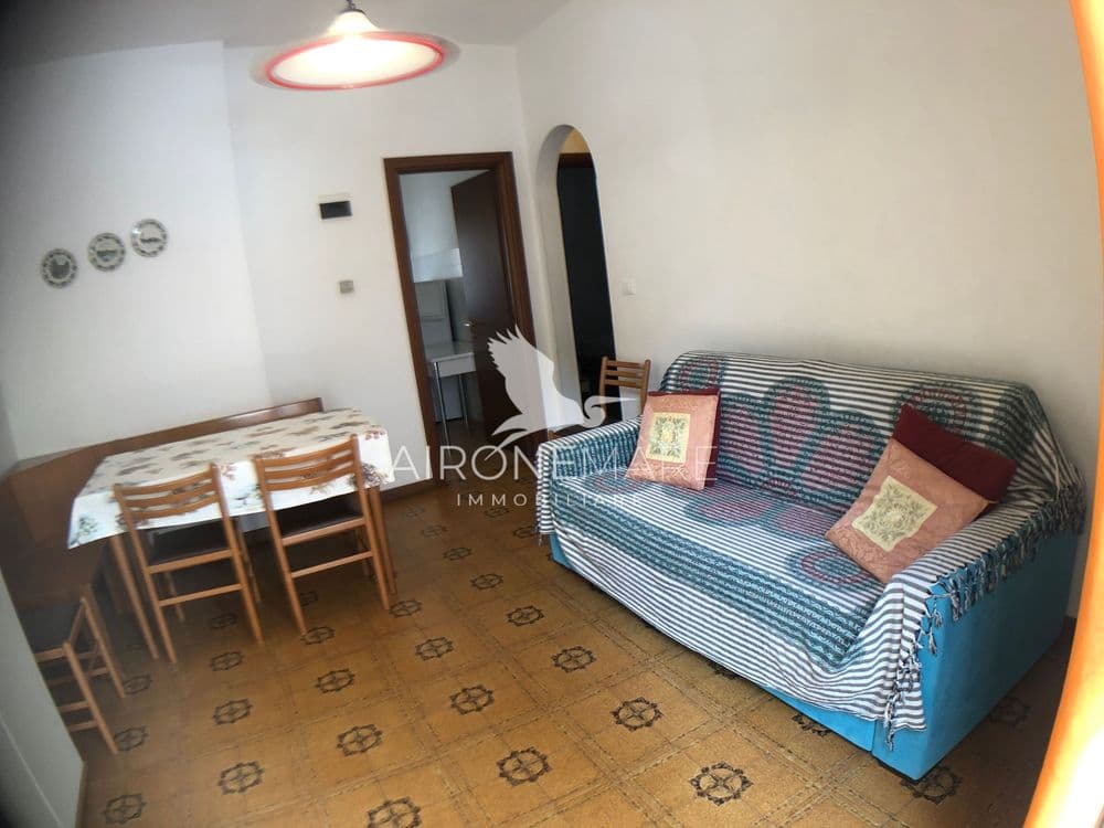 The alternative text...