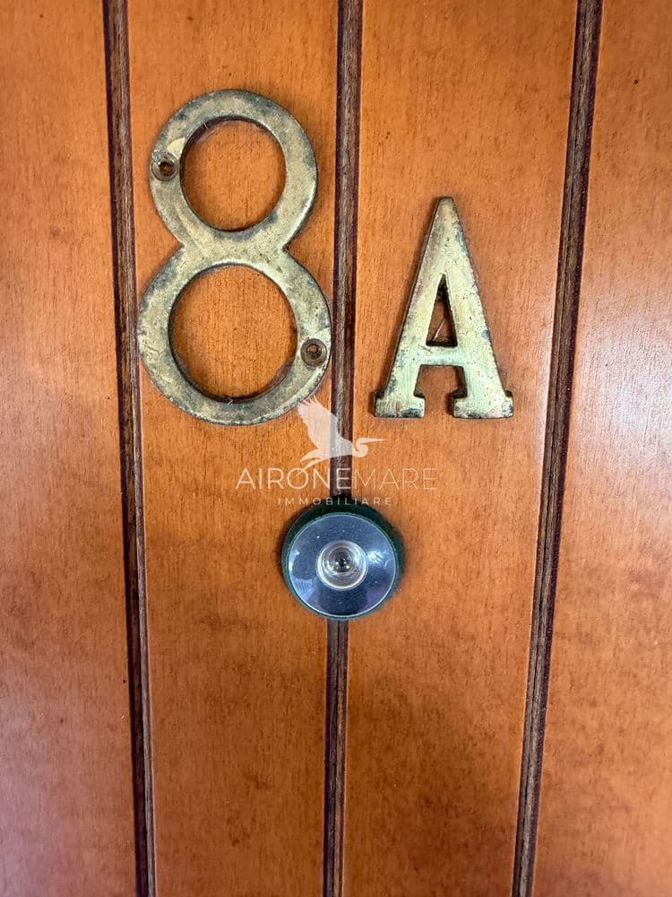 The alternative text...