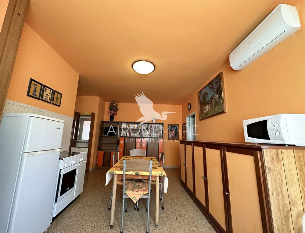 The alternative text...