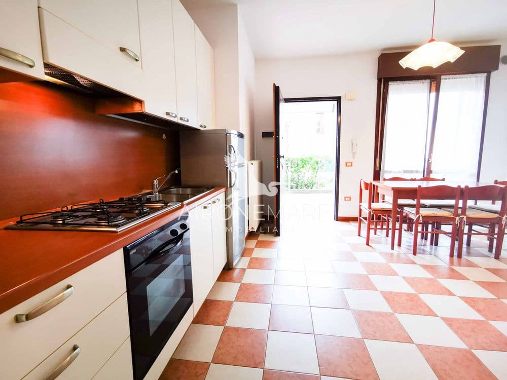 The alternative text...