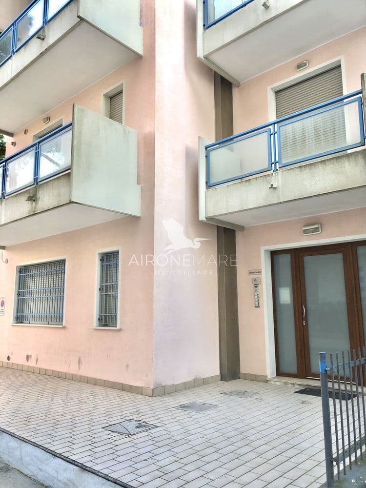 The alternative text...