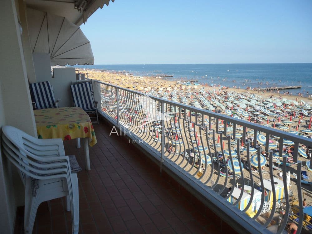 The alternative text...