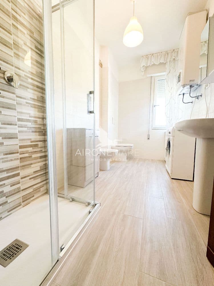 The alternative text...