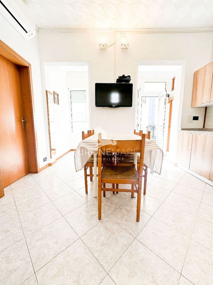 The alternative text...