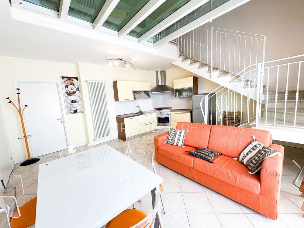 The alternative text...