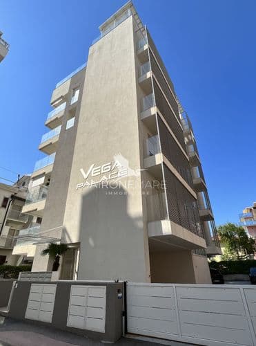 The alternative text...